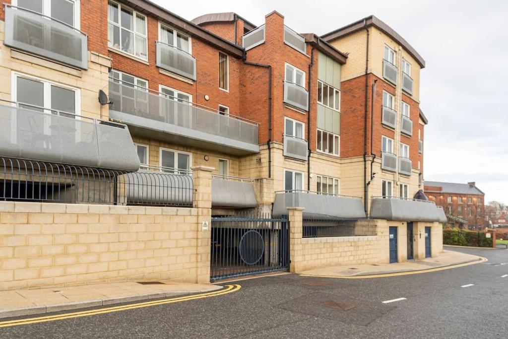 Apartamento Stunning Flat By Quayside With Balcony!! Newcastle upon Tyne Exterior foto